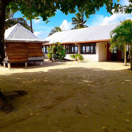 Vacation Beach Fales Hotel Manase Kültér fotó